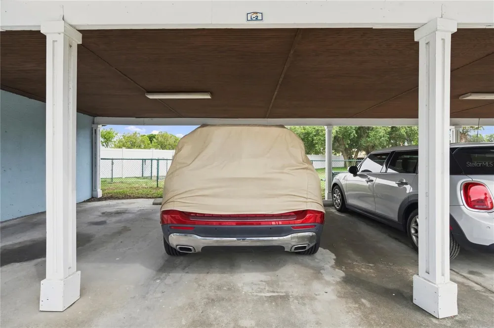 151 SEAHORSE DRIVE SE #B St Petersburg, FL 33705