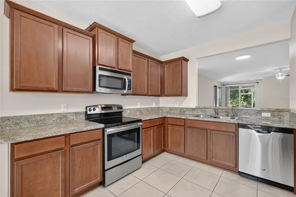 345 RED KITE DRIVE Groveland, FL 34736