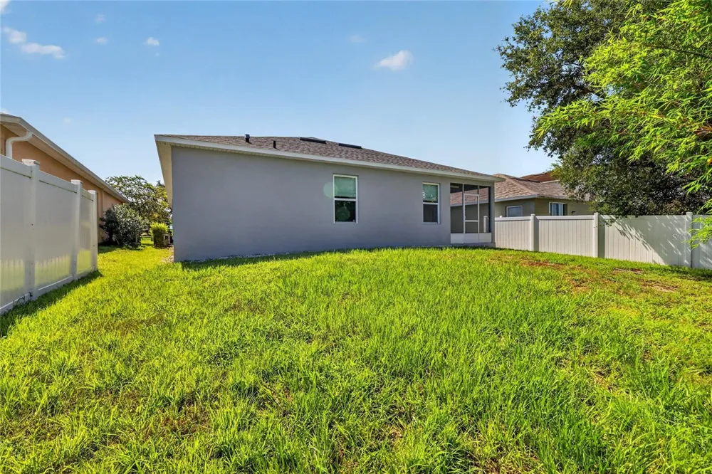 345 RED KITE DRIVE Groveland, FL 34736