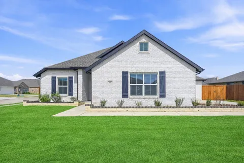 501 Crabtree Circle