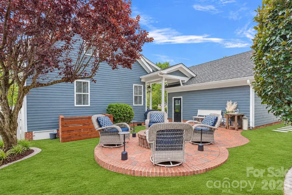 17434 Invermere Avenue Huntersville, NC 28078