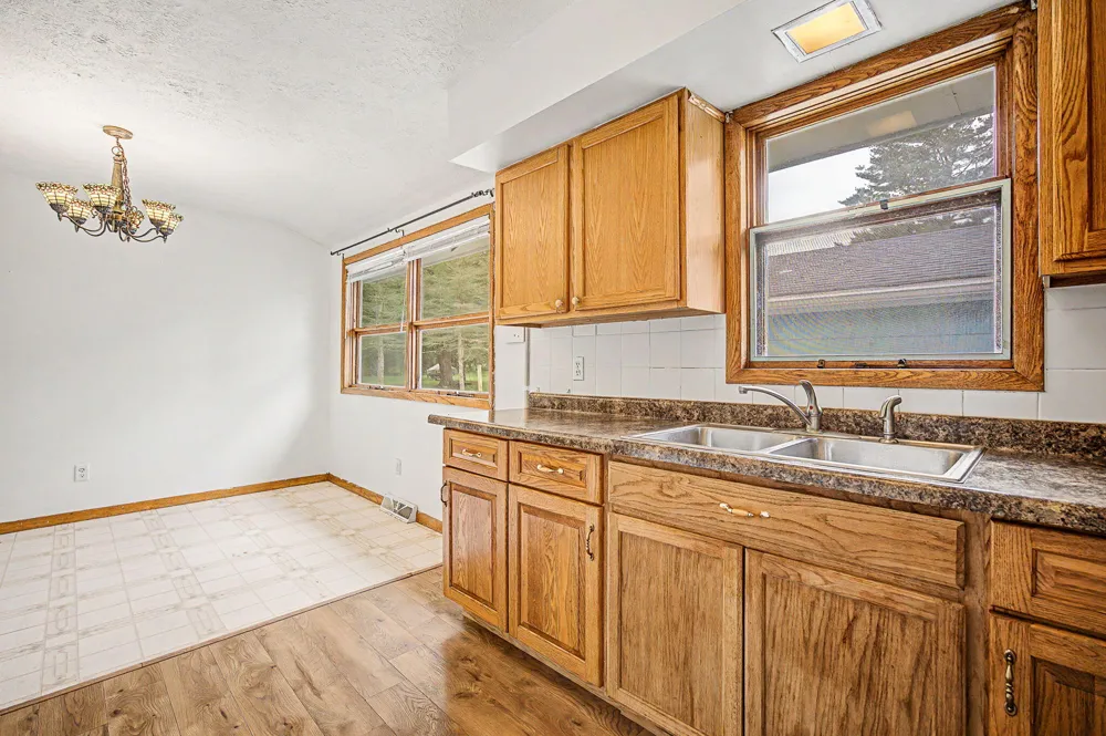 808 Jones Street Marshall, MI 49068