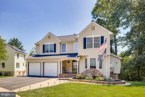 3 KENNETH COURT