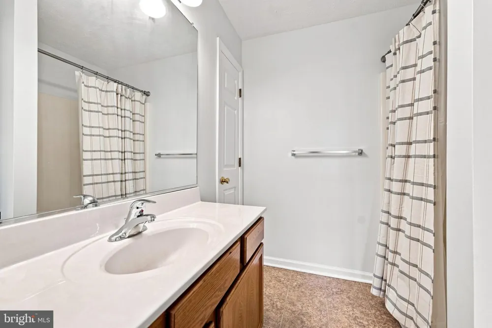 103 TRADE WIND LANE Winchester, VA 22602