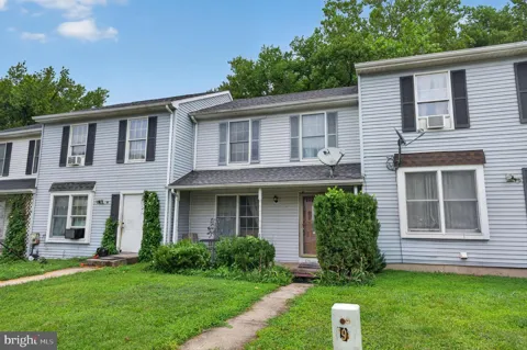 8 CYPRESS DRIVE
