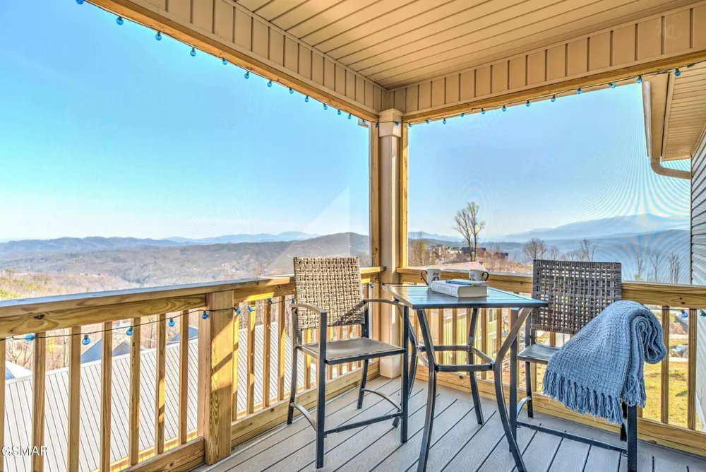 706 Chestnut Drive Gatlinburg, TN 37738