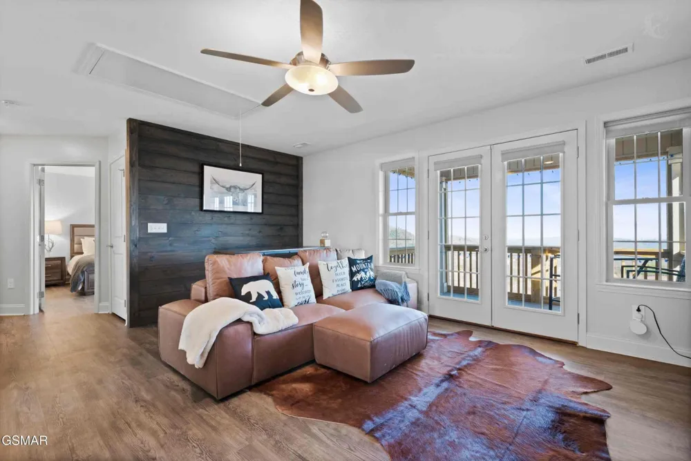 706 Chestnut Drive Gatlinburg, TN 37738