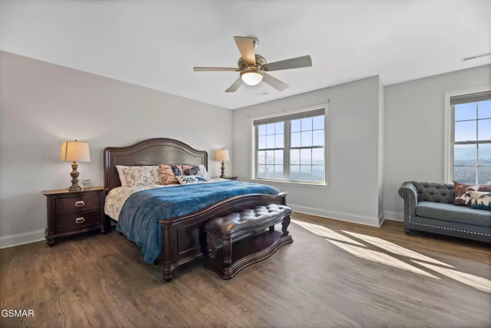 706 Chestnut Drive Gatlinburg, TN 37738