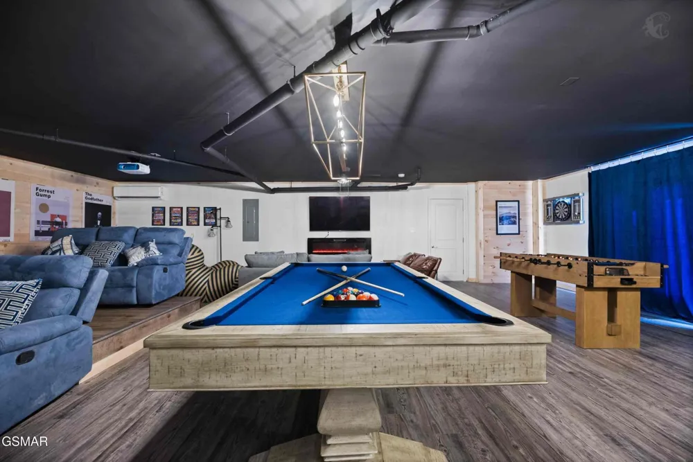 706 Chestnut Drive Gatlinburg, TN 37738