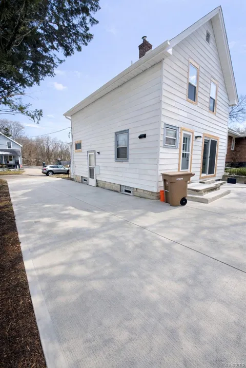 385 Whittemore Street