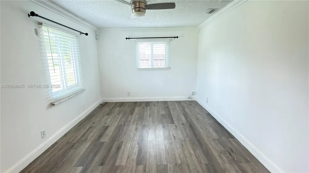 8151 SW 7th St North Lauderdale, FL 33068
