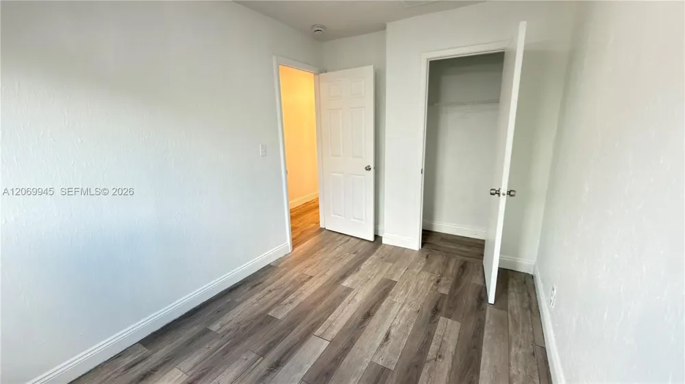 8151 SW 7th St North Lauderdale, FL 33068