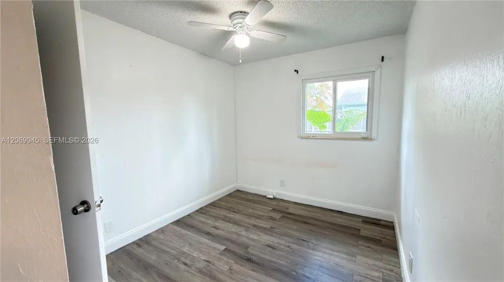 8151 SW 7th St North Lauderdale, FL 33068