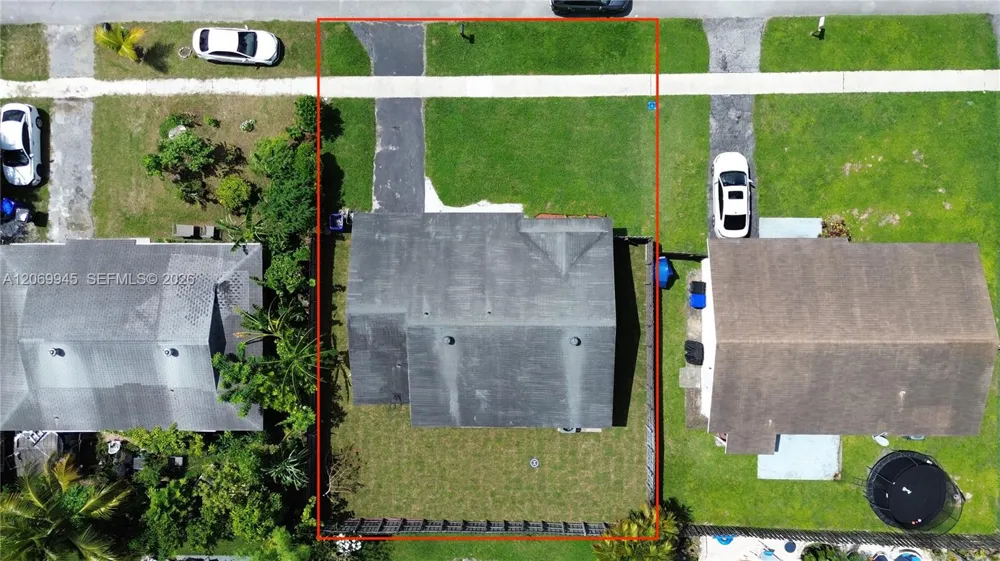 8151 SW 7th St North Lauderdale, FL 33068