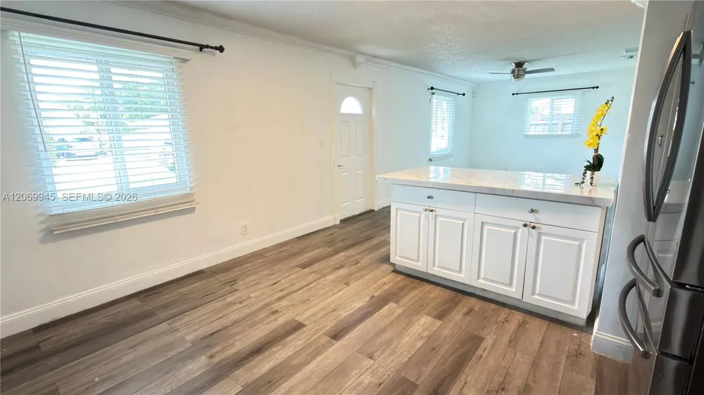 8151 SW 7th St North Lauderdale, FL 33068