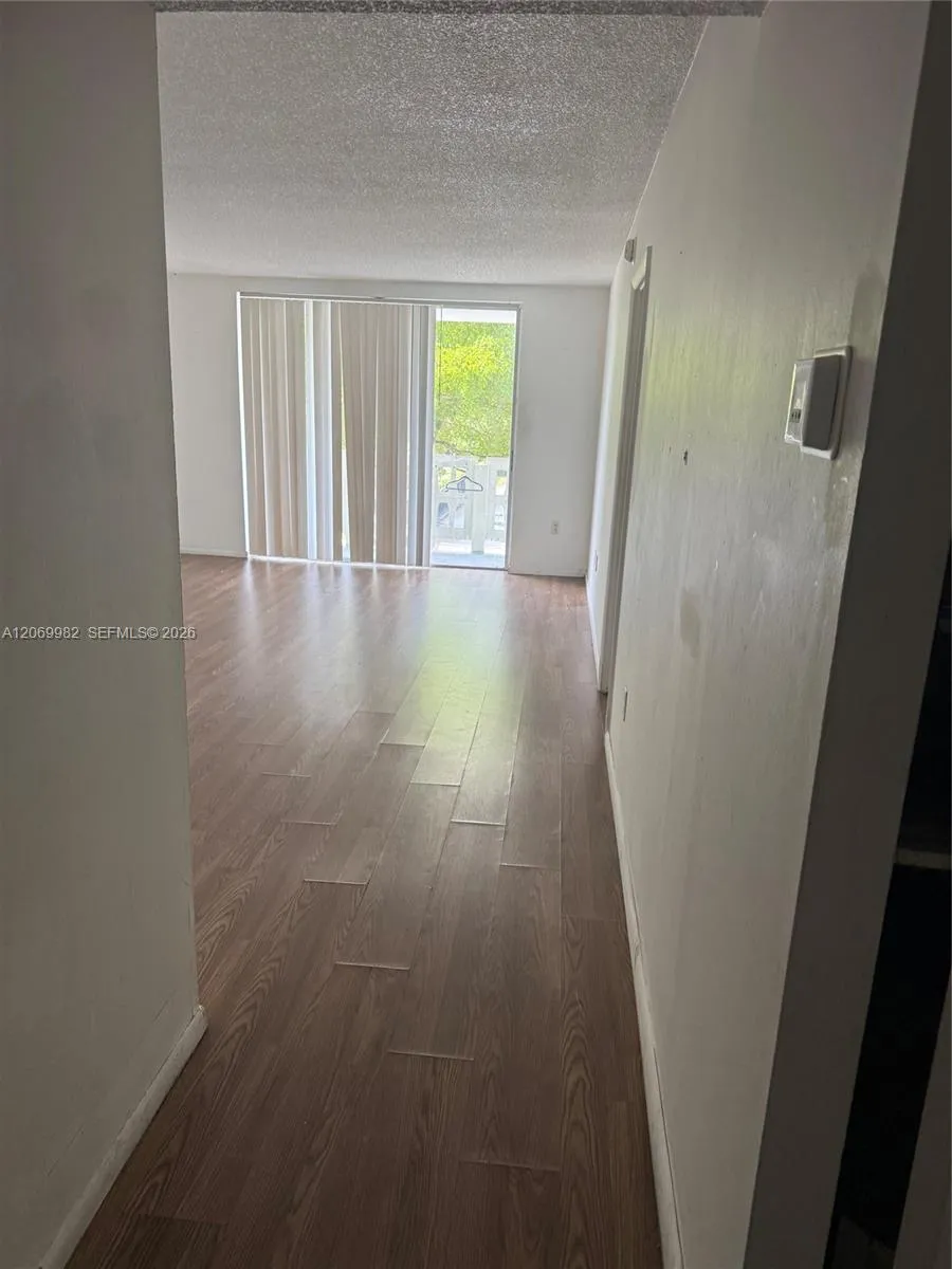 15600 NW 7th Ave #301-1 Miami, FL 33169
