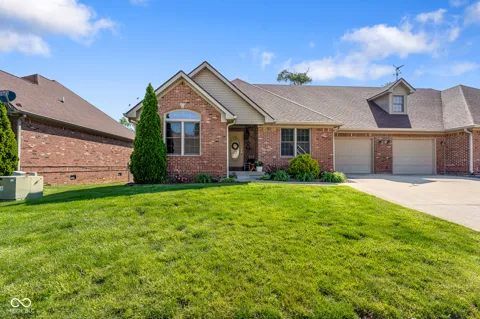 633 Mallards Crossing