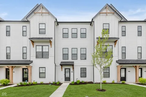4321 Barrel Lane