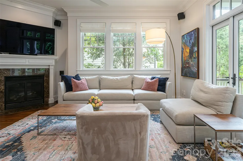 242 Racquet Club Road Asheville, NC 28803