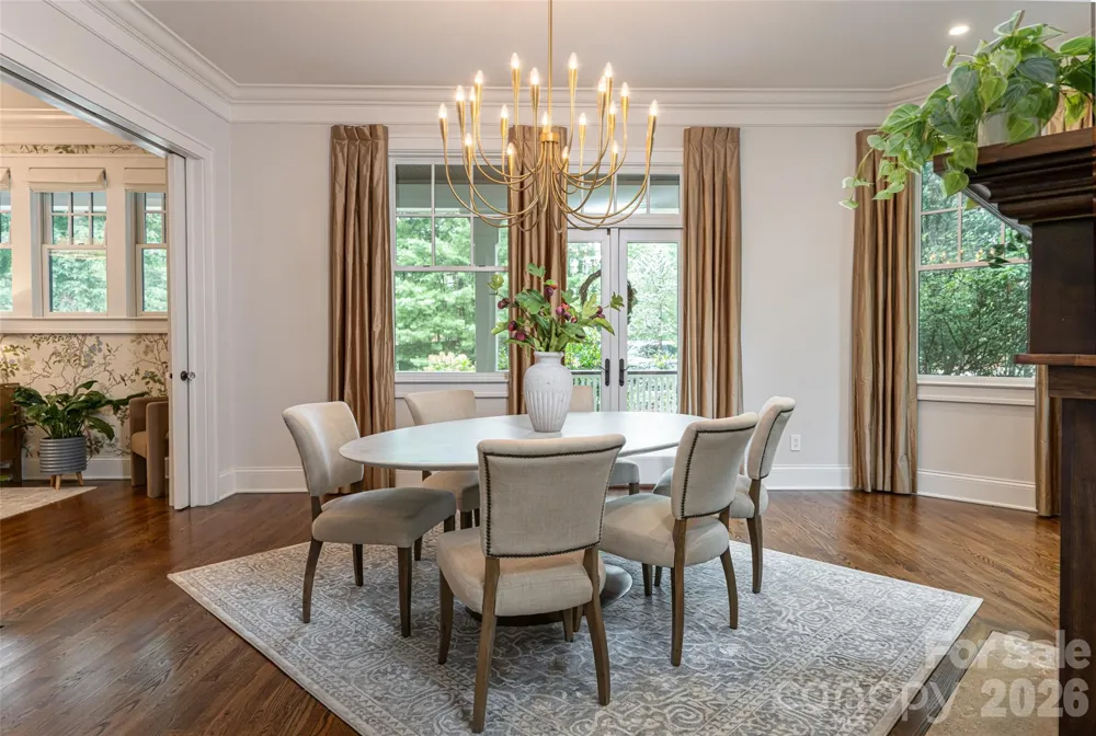 242 Racquet Club Road Asheville, NC 28803