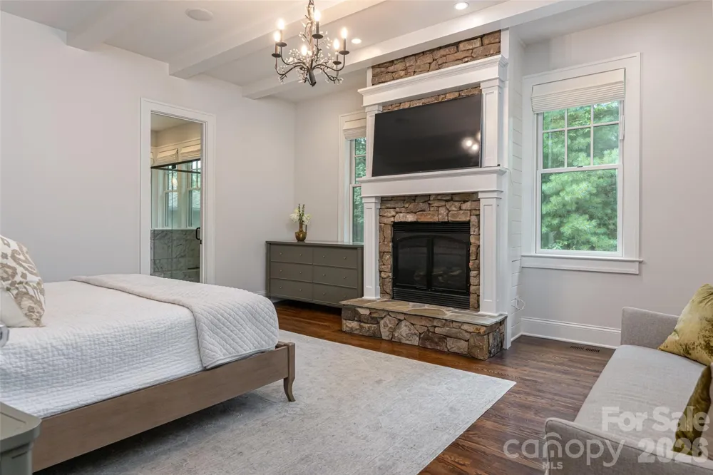 242 Racquet Club Road Asheville, NC 28803