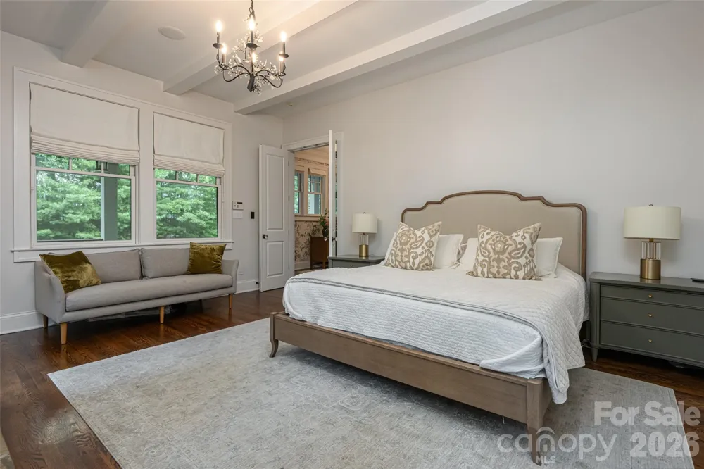 242 Racquet Club Road Asheville, NC 28803