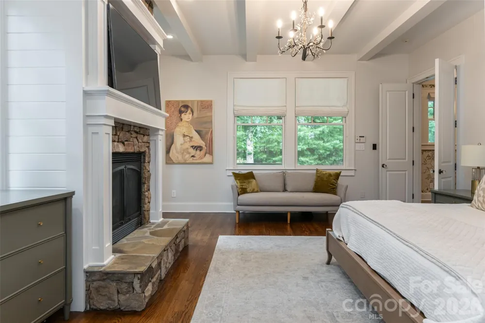242 Racquet Club Road Asheville, NC 28803