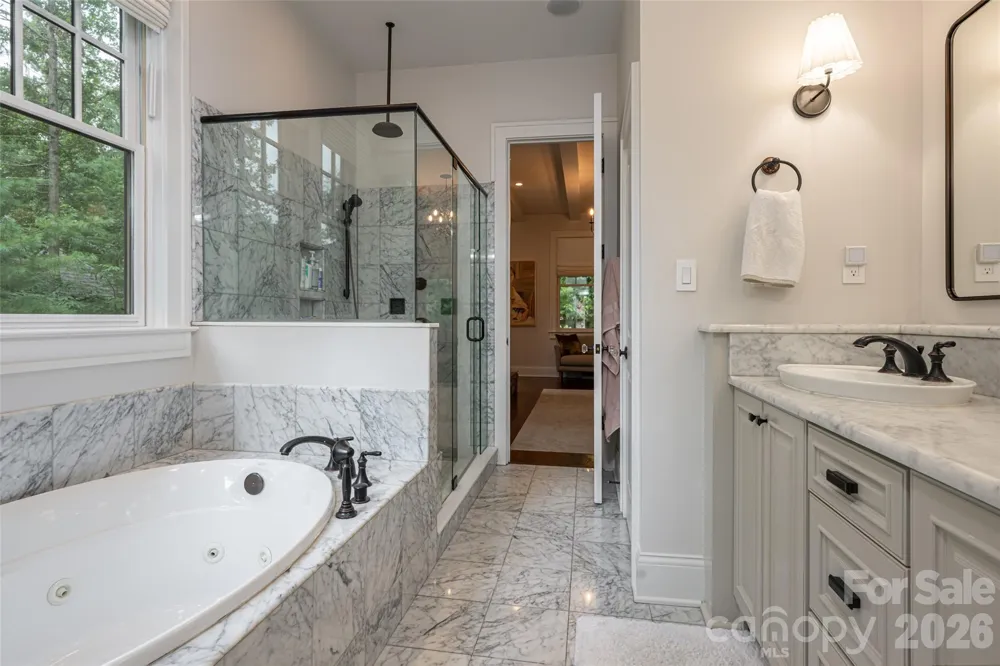 242 Racquet Club Road Asheville, NC 28803