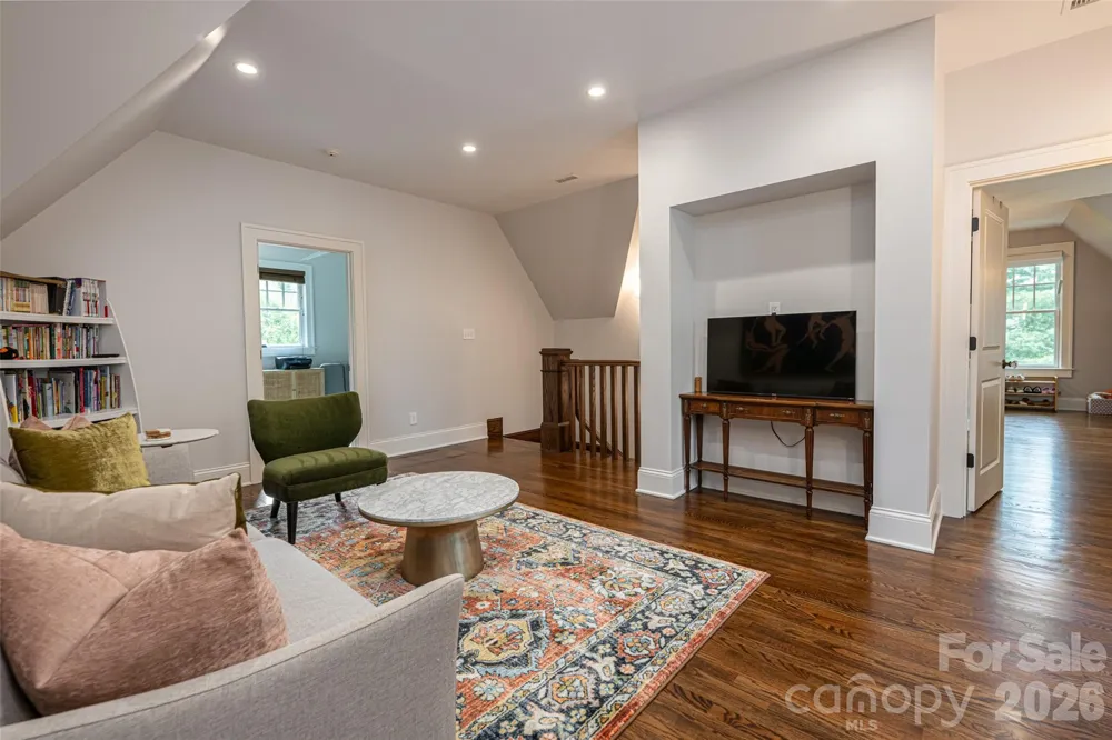 242 Racquet Club Road Asheville, NC 28803