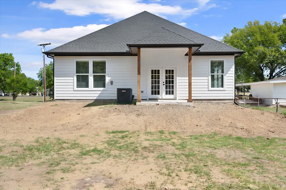 3617 Emhouse Road Corsicana, TX 75110