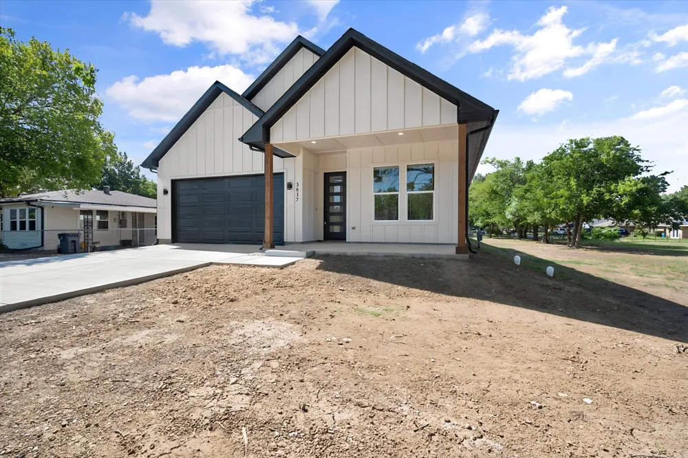 3617 Emhouse Road Corsicana, TX 75110