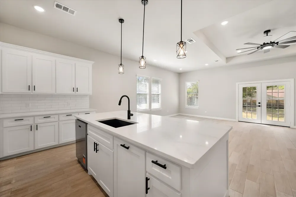 3617 Emhouse Road Corsicana, TX 75110