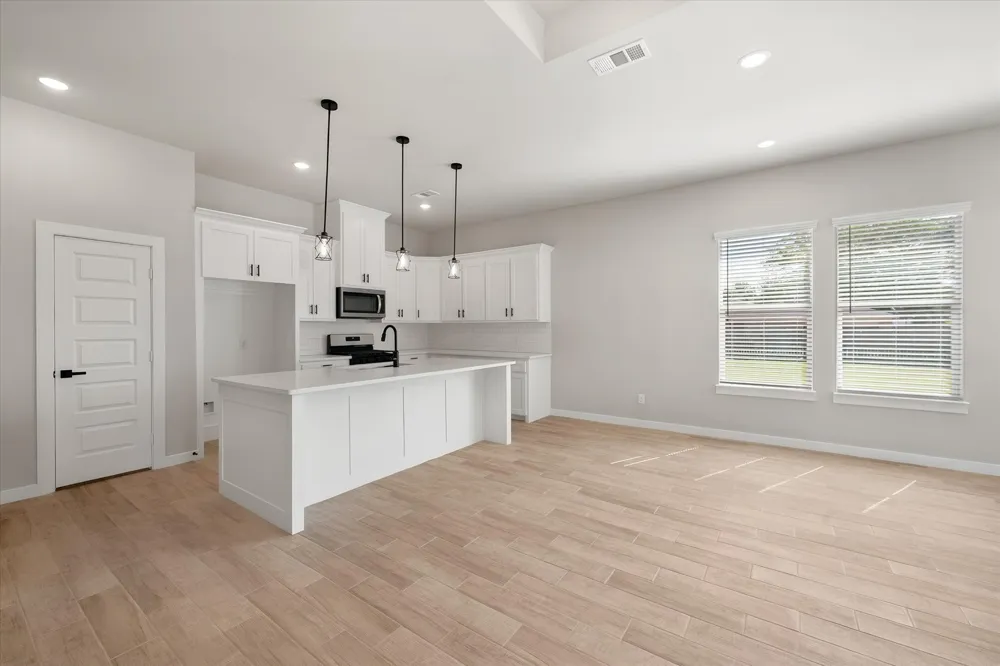 3617 Emhouse Road Corsicana, TX 75110