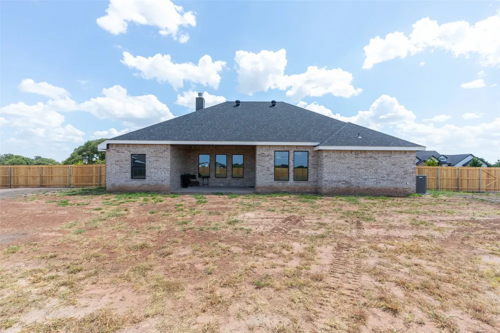 132 Blazing Wind Trail Ovalo, TX 79541