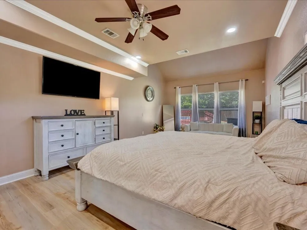 290 Austin Lane Pollok, TX 75969