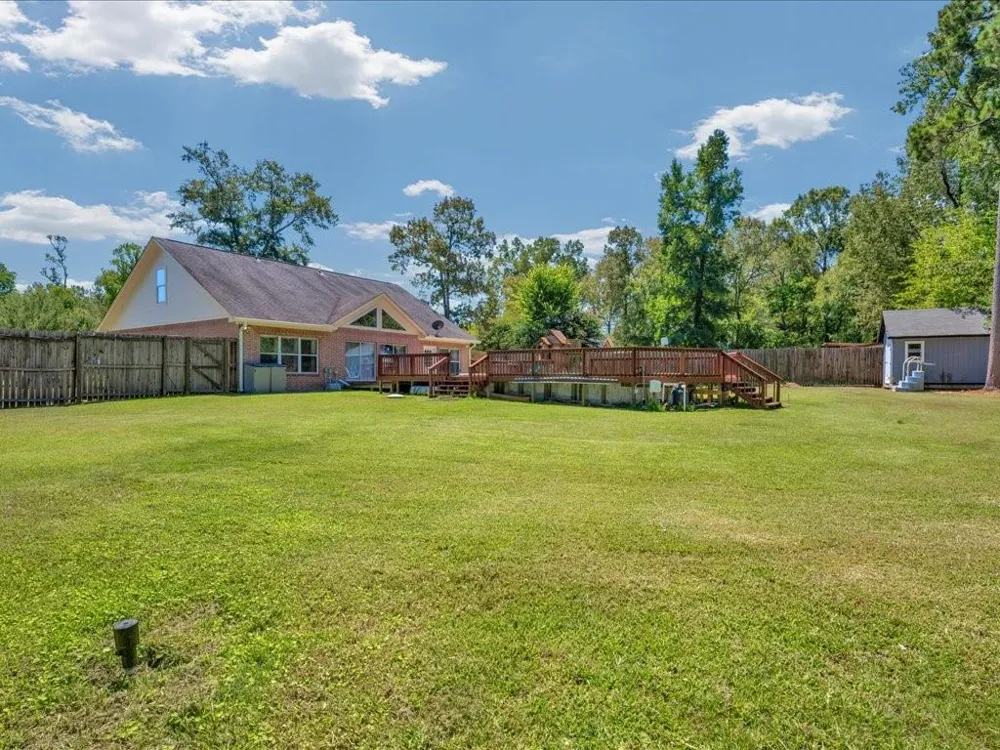 290 Austin Lane Pollok, TX 75969