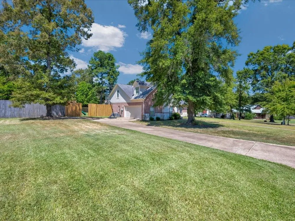 290 Austin Lane Pollok, TX 75969