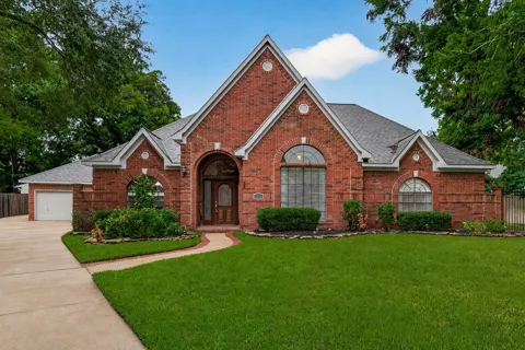 1410 Briar Green Court