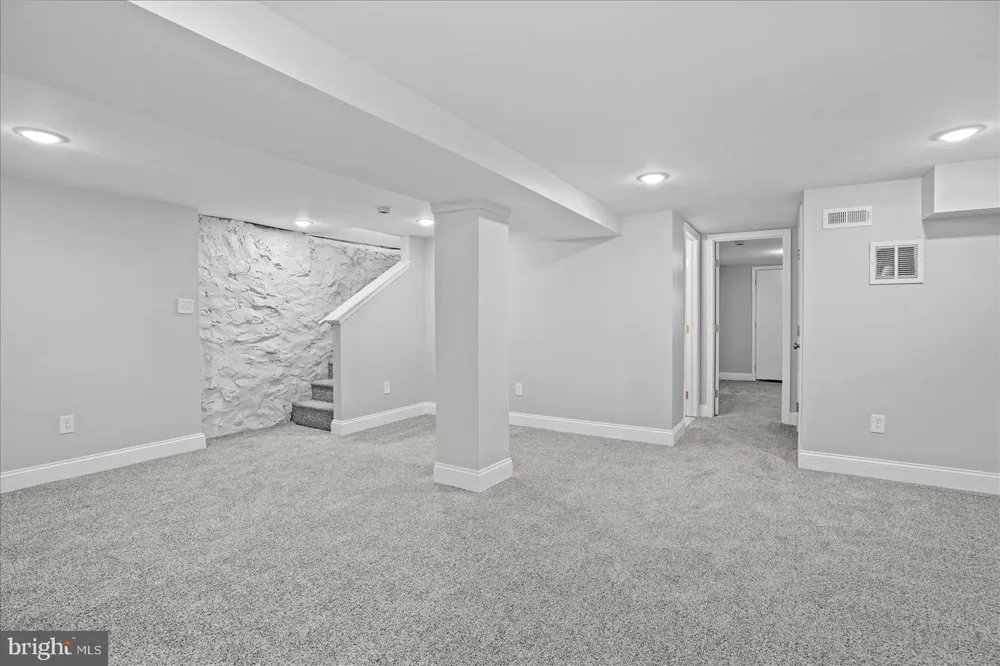 2522 HARLEM AVENUE Baltimore, MD 21216