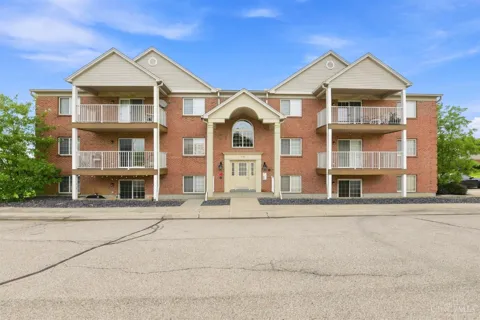 3383 Emerald Lakes Drive #2D