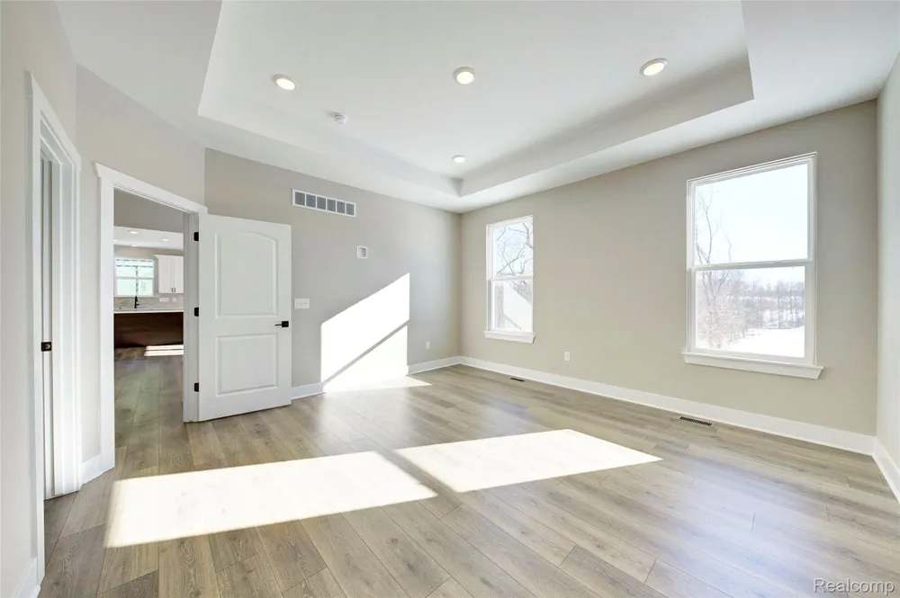 121 Gambrel Lane Marion Township, MI 48843