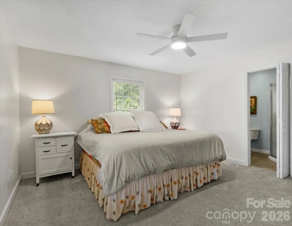 386 Madison Heights Drive Marshall, NC 28753