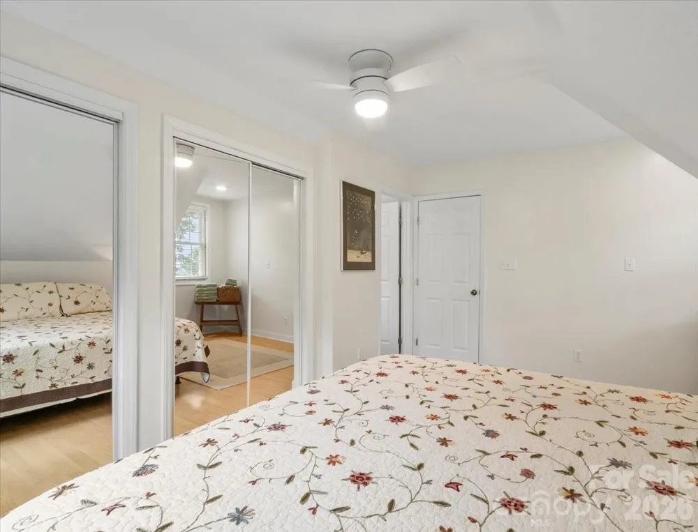 386 Madison Heights Drive Marshall, NC 28753