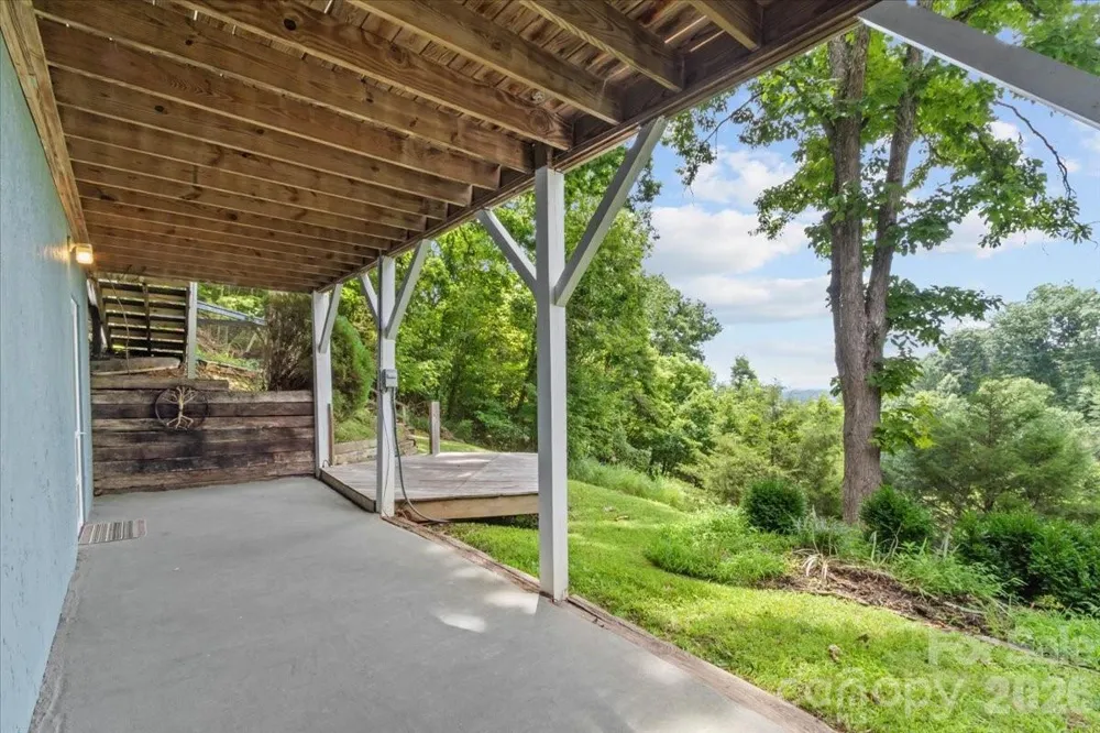 386 Madison Heights Drive Marshall, NC 28753