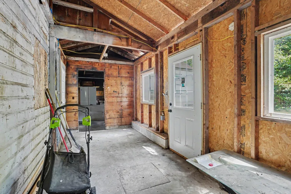 102 Worden Avenue Comstock Charter Township, MI 49048