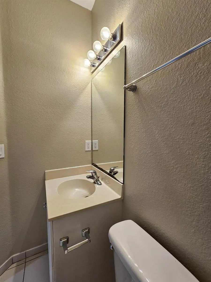 1979 MARSH HARBOR DRIVE Riviera Beach, FL 33404
