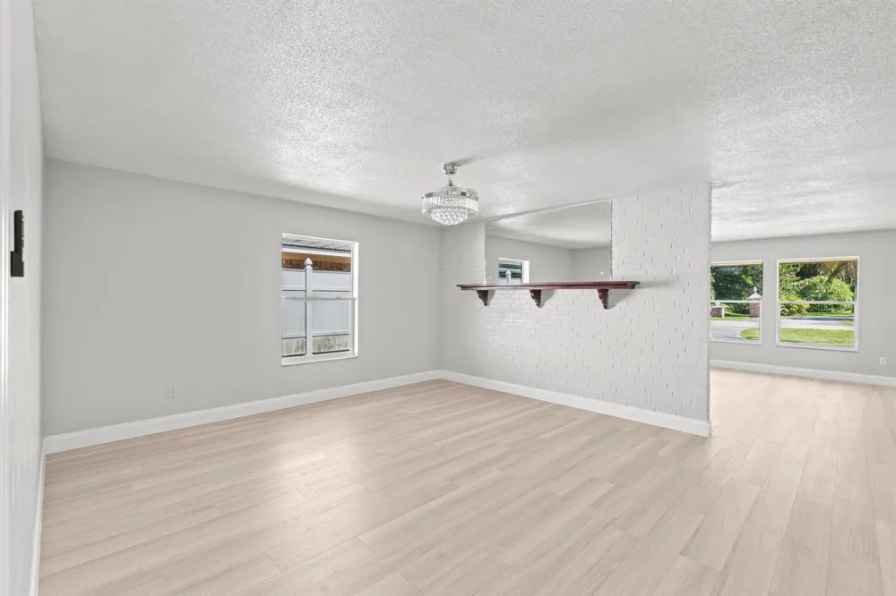 534 E DEL MONTE AVENUE Clewiston, FL 33440