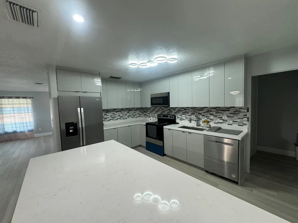 534 E DEL MONTE AVENUE Clewiston, FL 33440