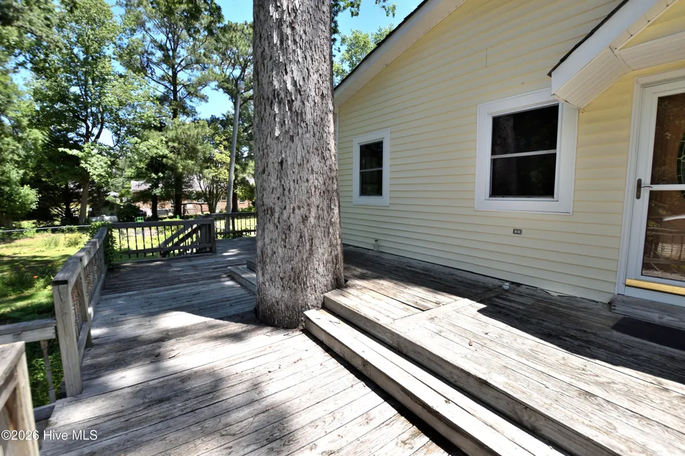101 7th Street Pinetops, NC 27864