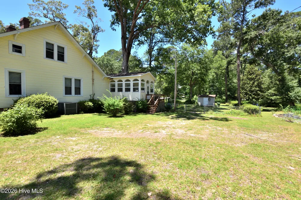 101 7th Street Pinetops, NC 27864